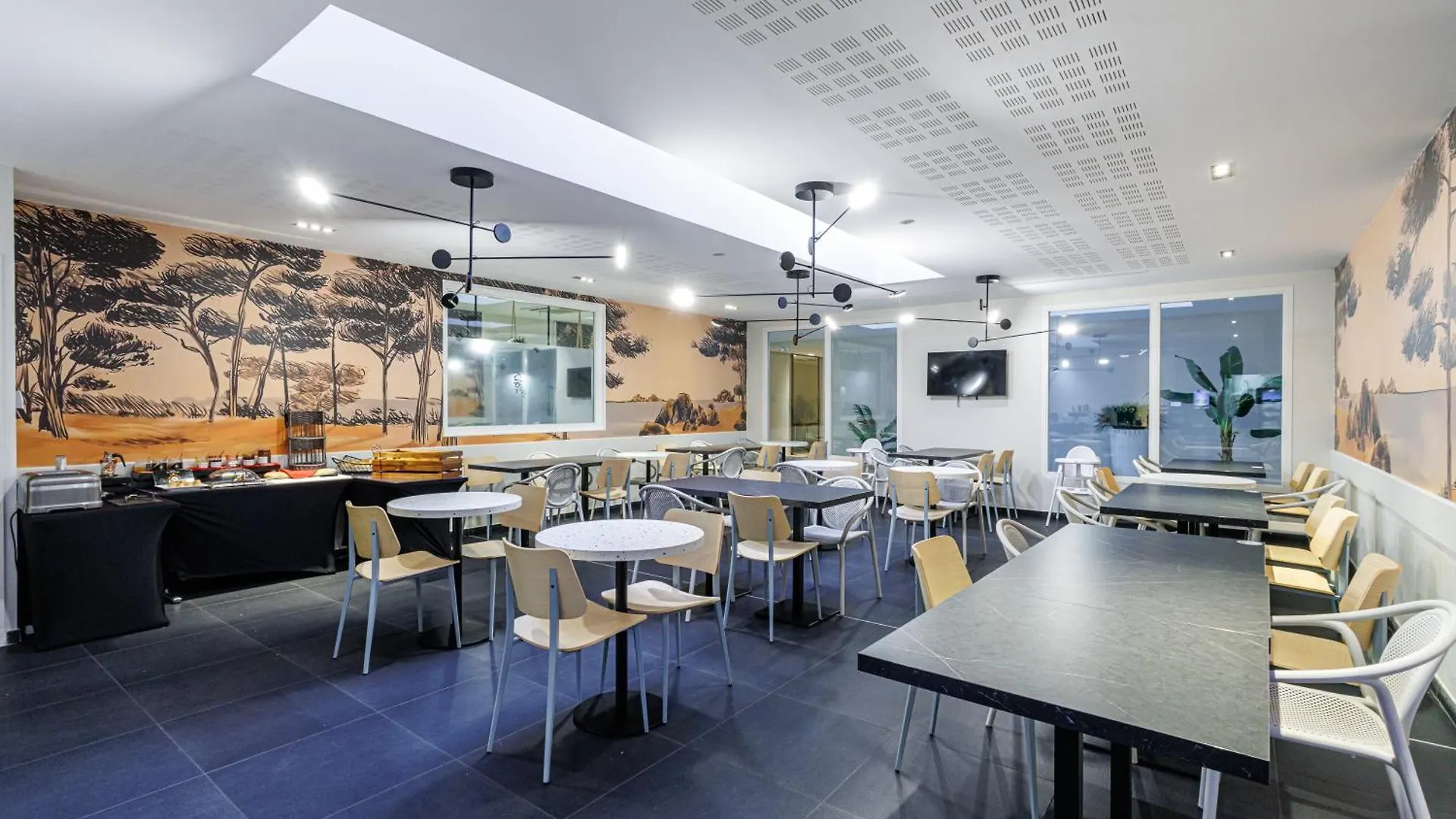 Adagio Nice Centre Апарт-отель
