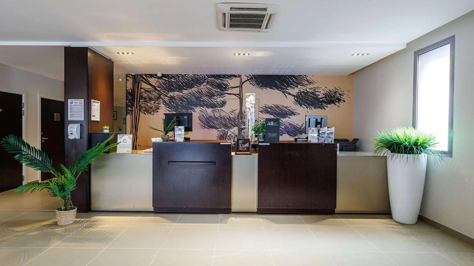 *** Апарт-отель Adagio Nice Centre Франция